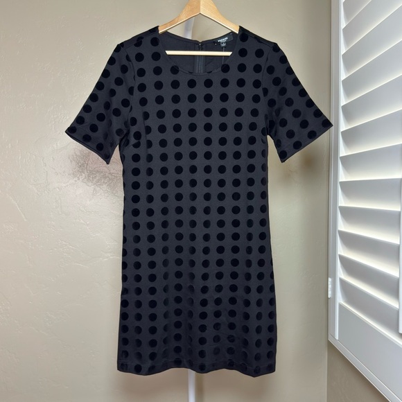 Premise Dresses & Skirts - Women’s Polka Dot Shift Mini Dress Size 4 in Black